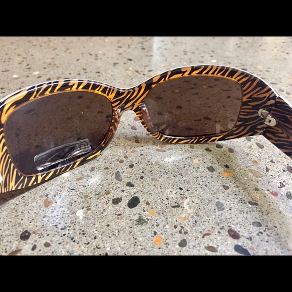 European Designer Melissa Eyewear Wrap Sunglasses - Picture 9 of 11